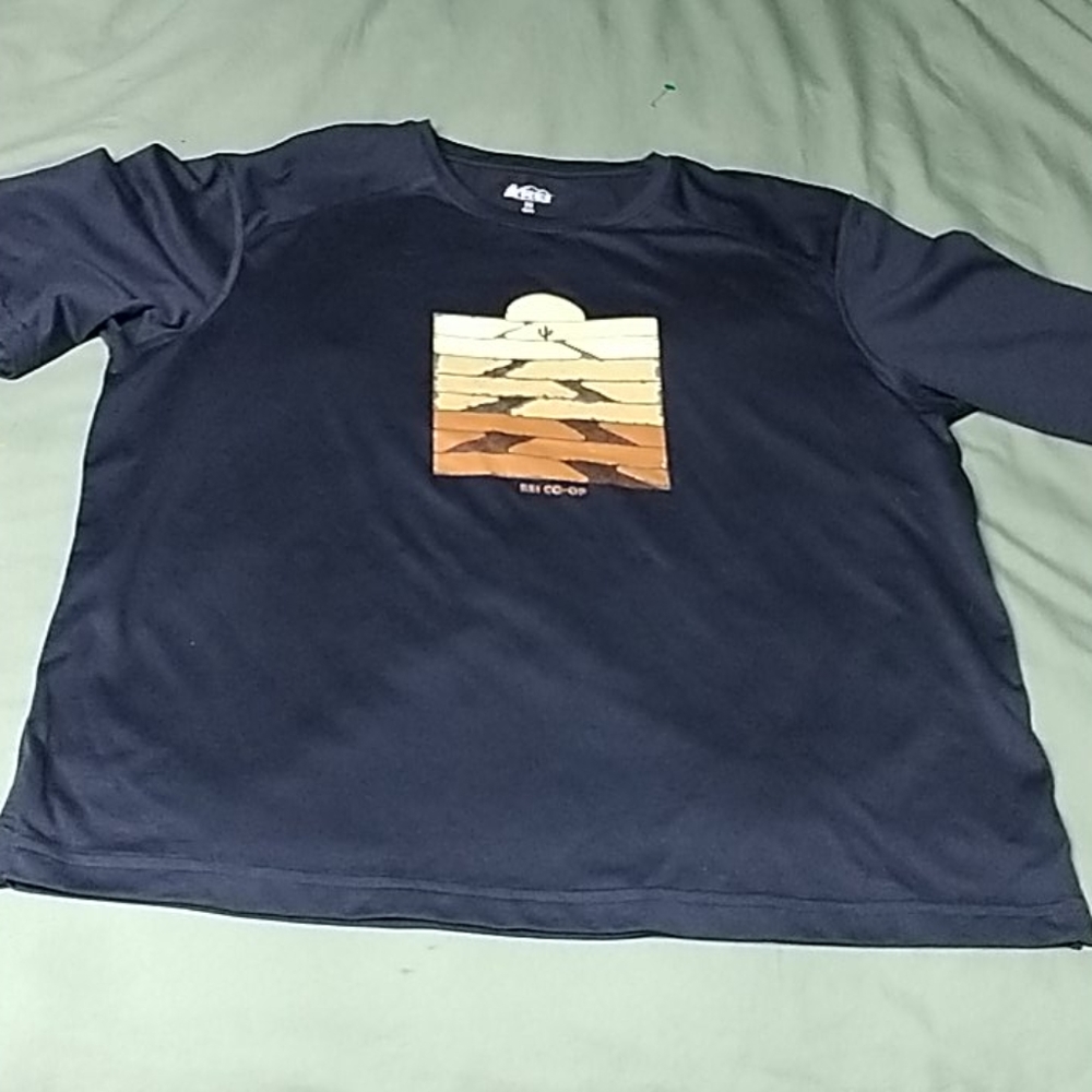 Rei performance shirt nwot